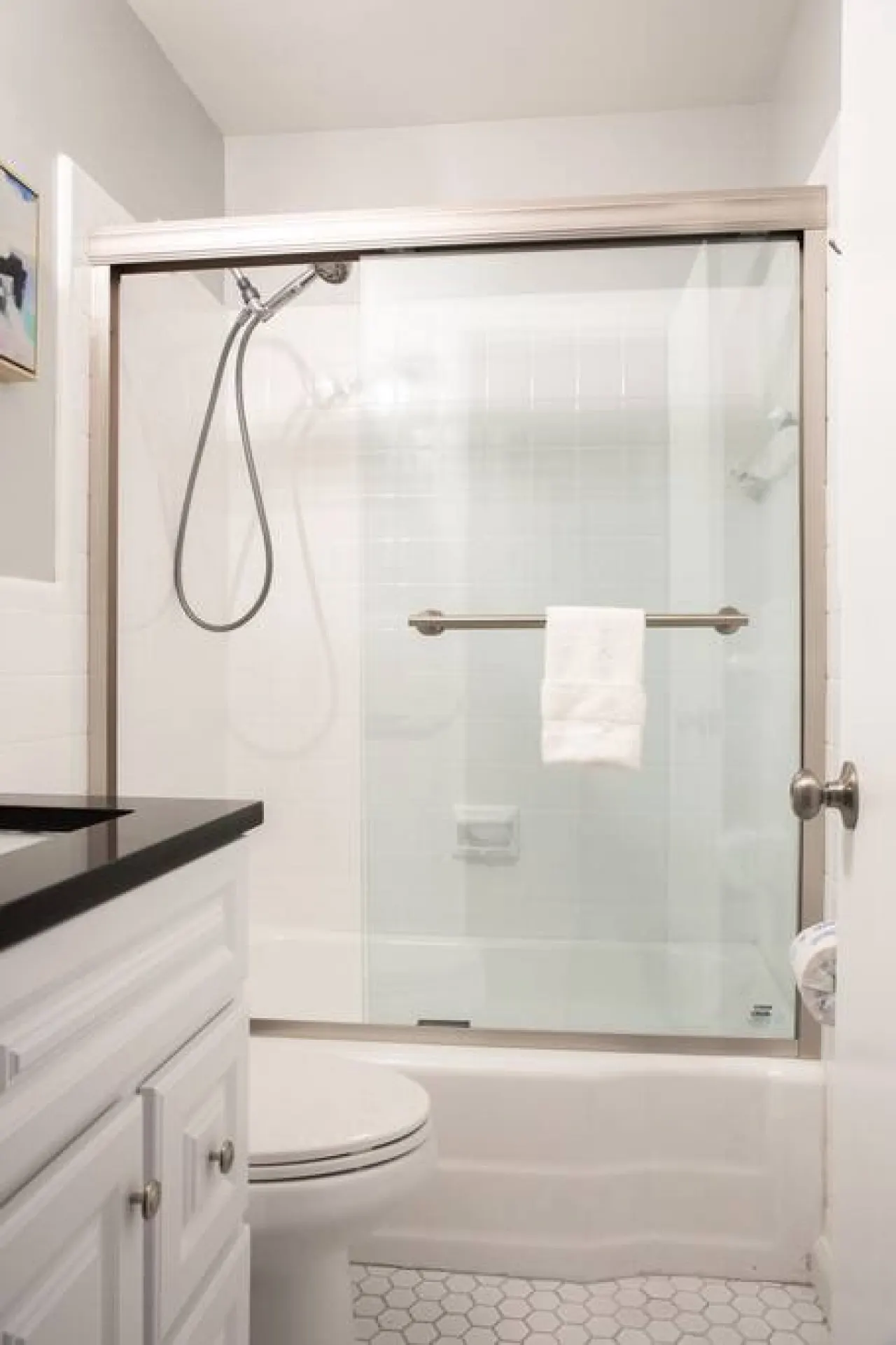 Wonderful Back Bay 1br/1ba Short walk to Fenway! 10