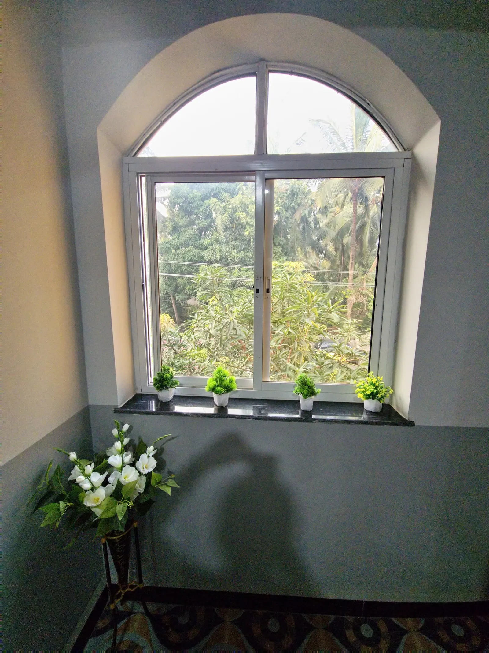 1BHK peaceful studio R2 AC WiFi. 2km Beach 5