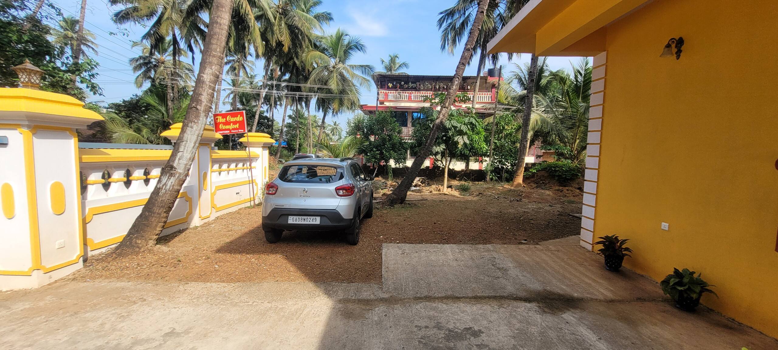 1BHK peaceful studio R2 AC WiFi. 2km Beach 7