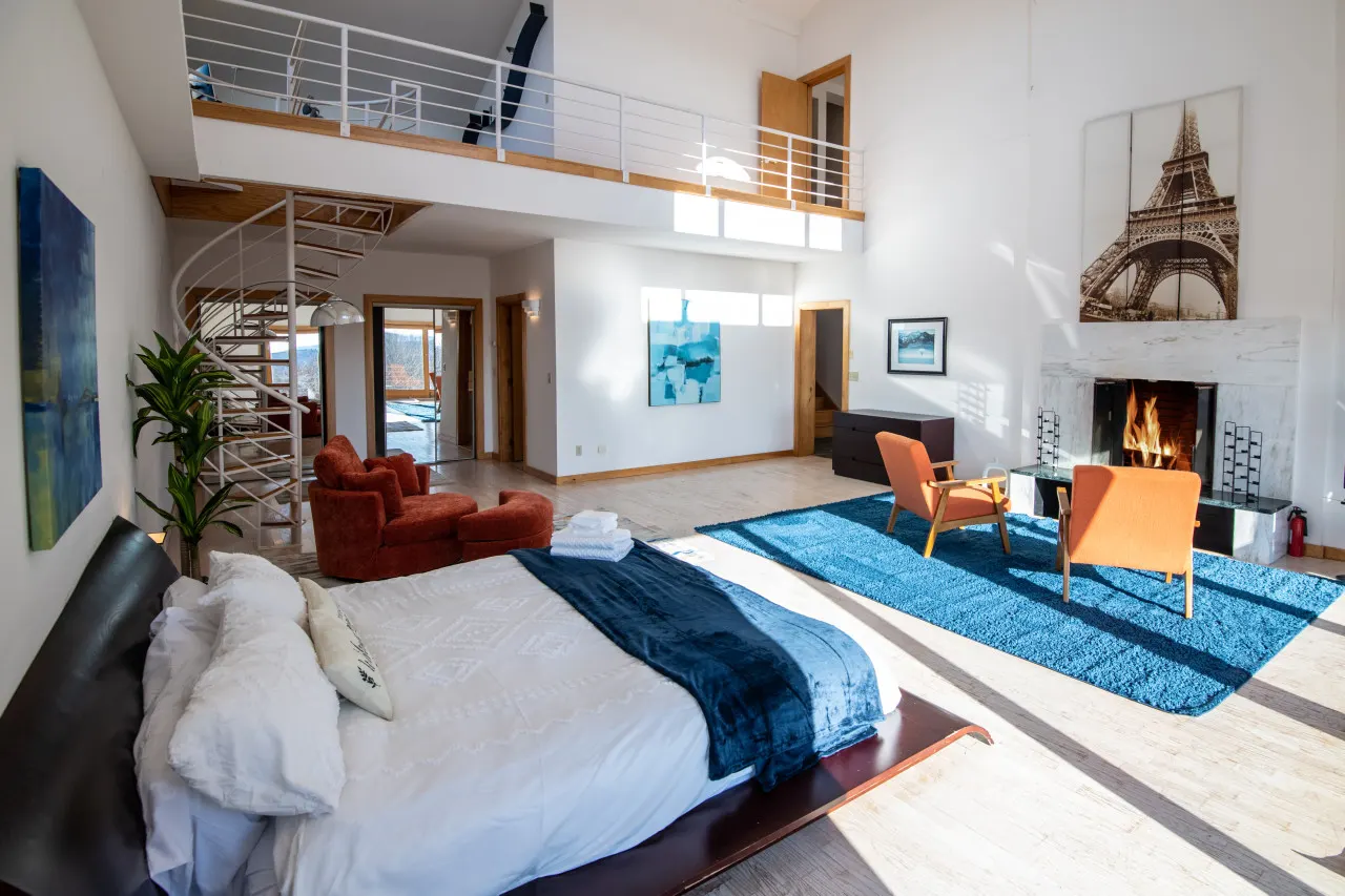 Amazing Mountain Views: Countryside Retreat 6
