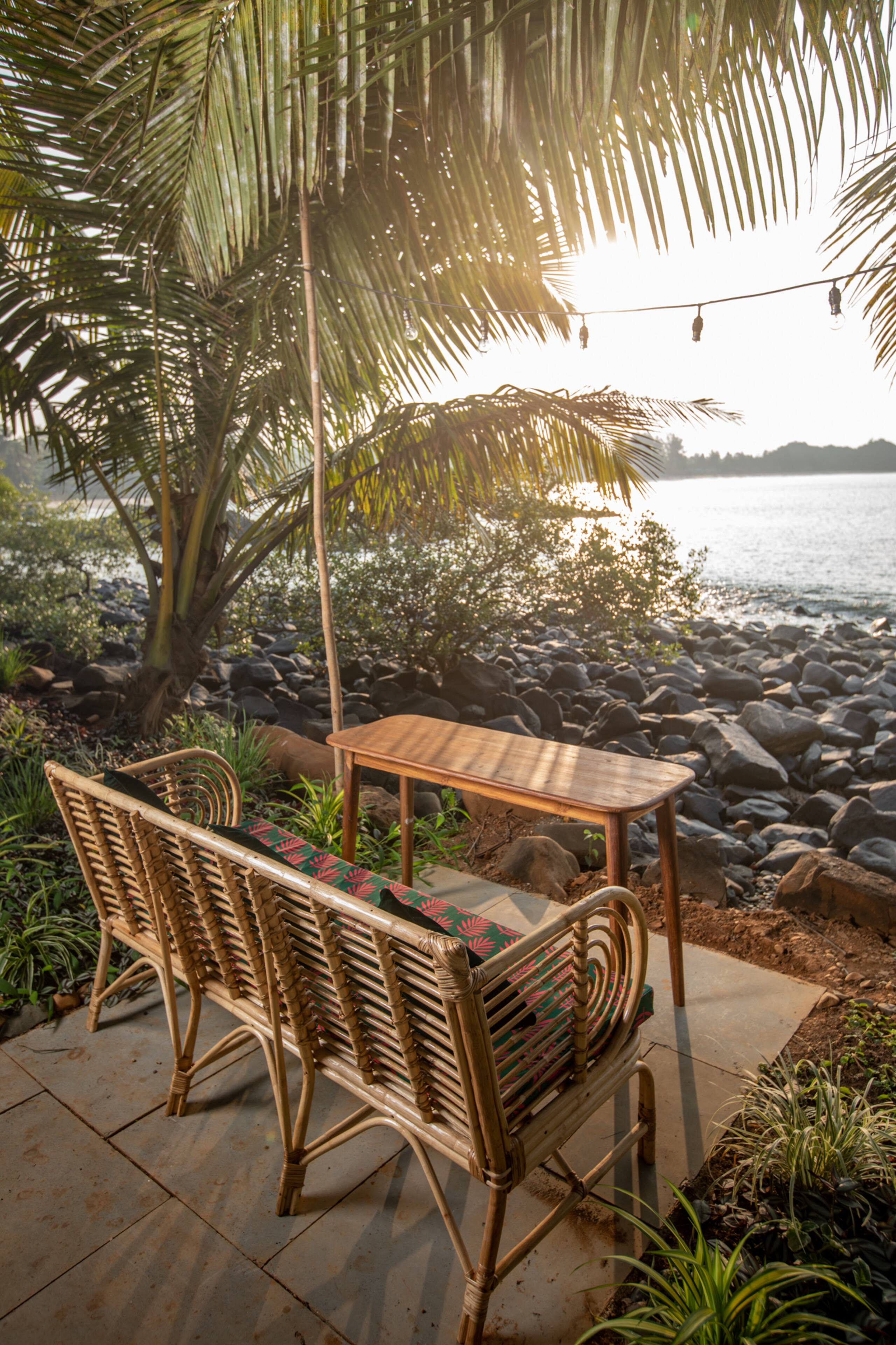 Charming sea-facing room with verandah 4