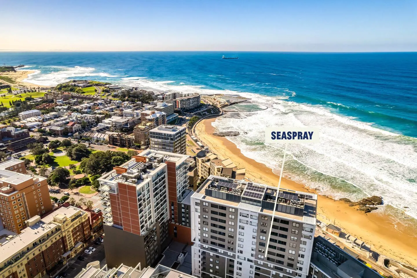Seaspray - Harbour & City Views - Free Parking 9