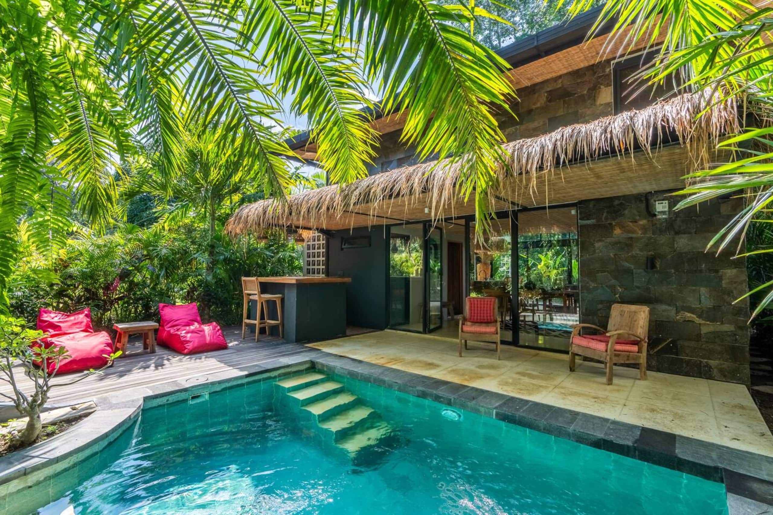 Luxury loft Lestari 2 with Private pool in ubud