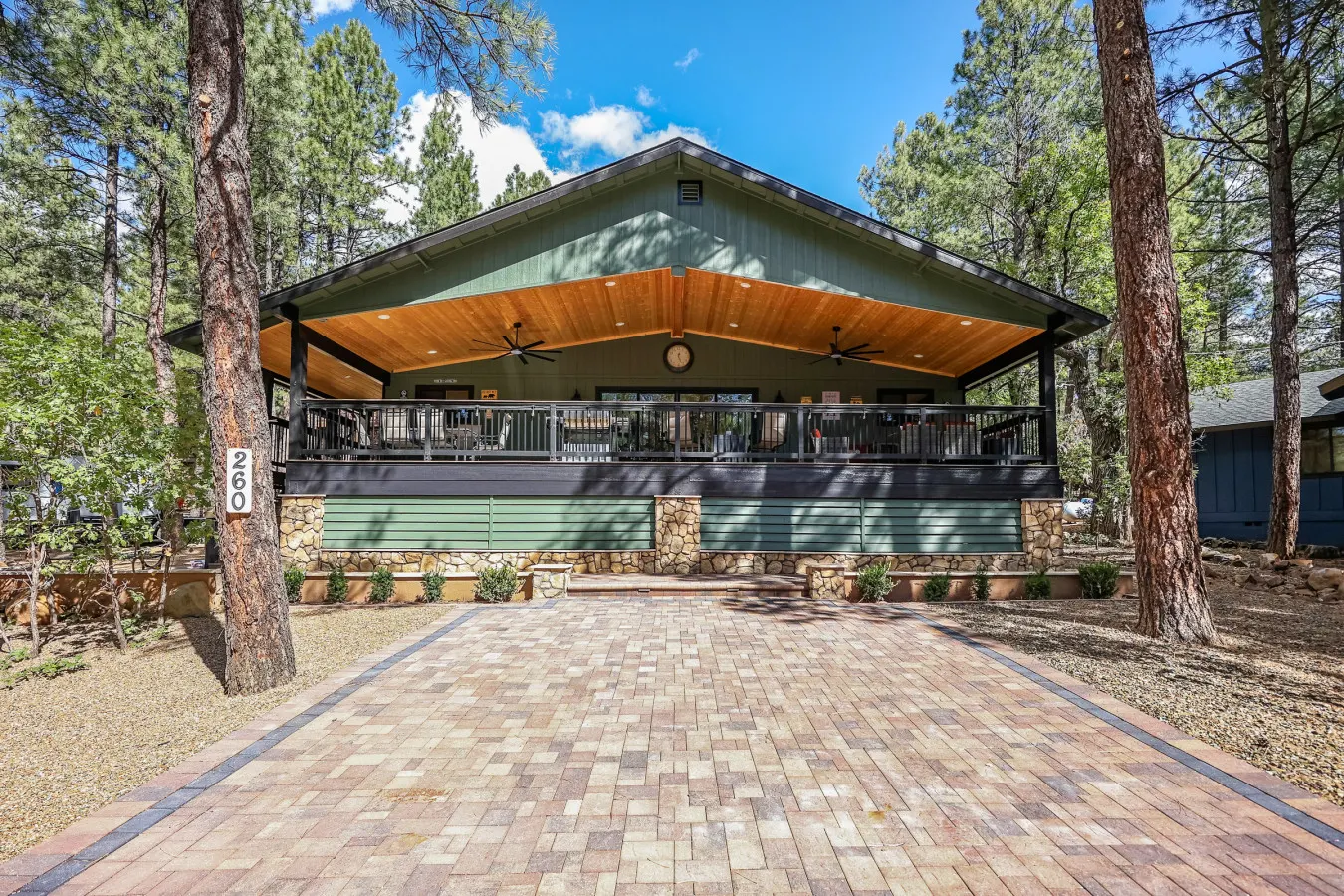 Luxury Munds Park Cabin | Hot Tub + Firepit