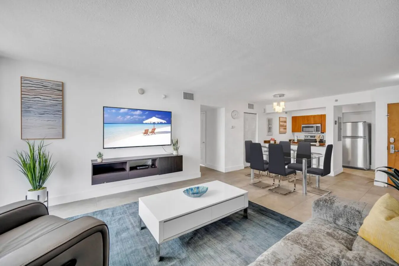 Amazing spacious unit 37th floor — photo 2