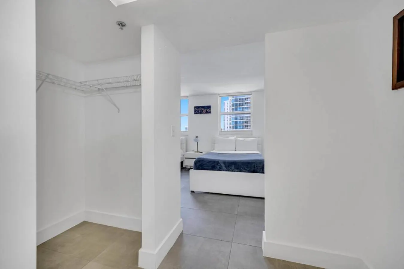 Amazing spacious unit 37th floor 10