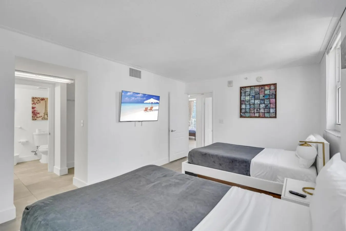 Amazing spacious unit 37th floor 13