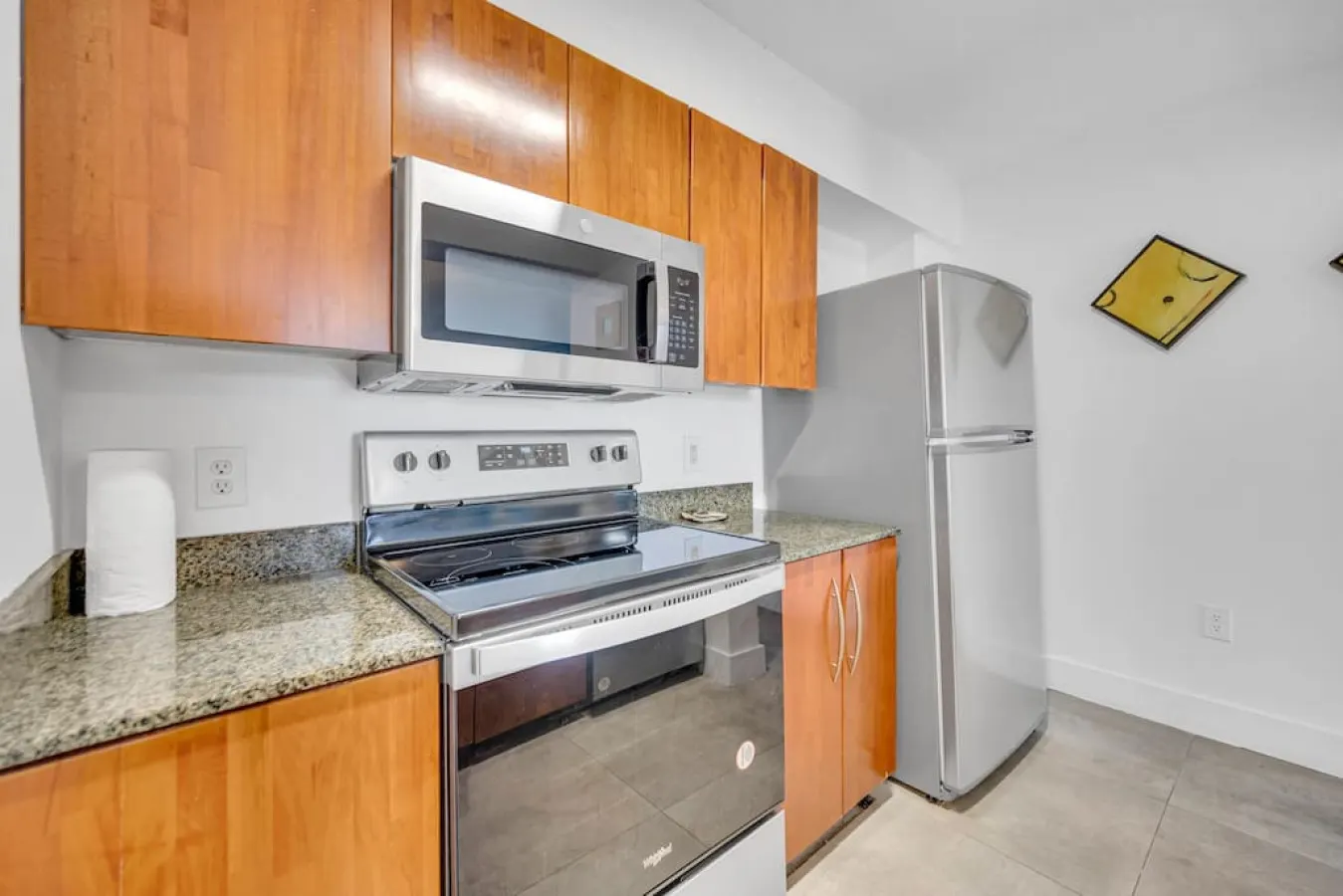 Amazing spacious unit 37th floor 8