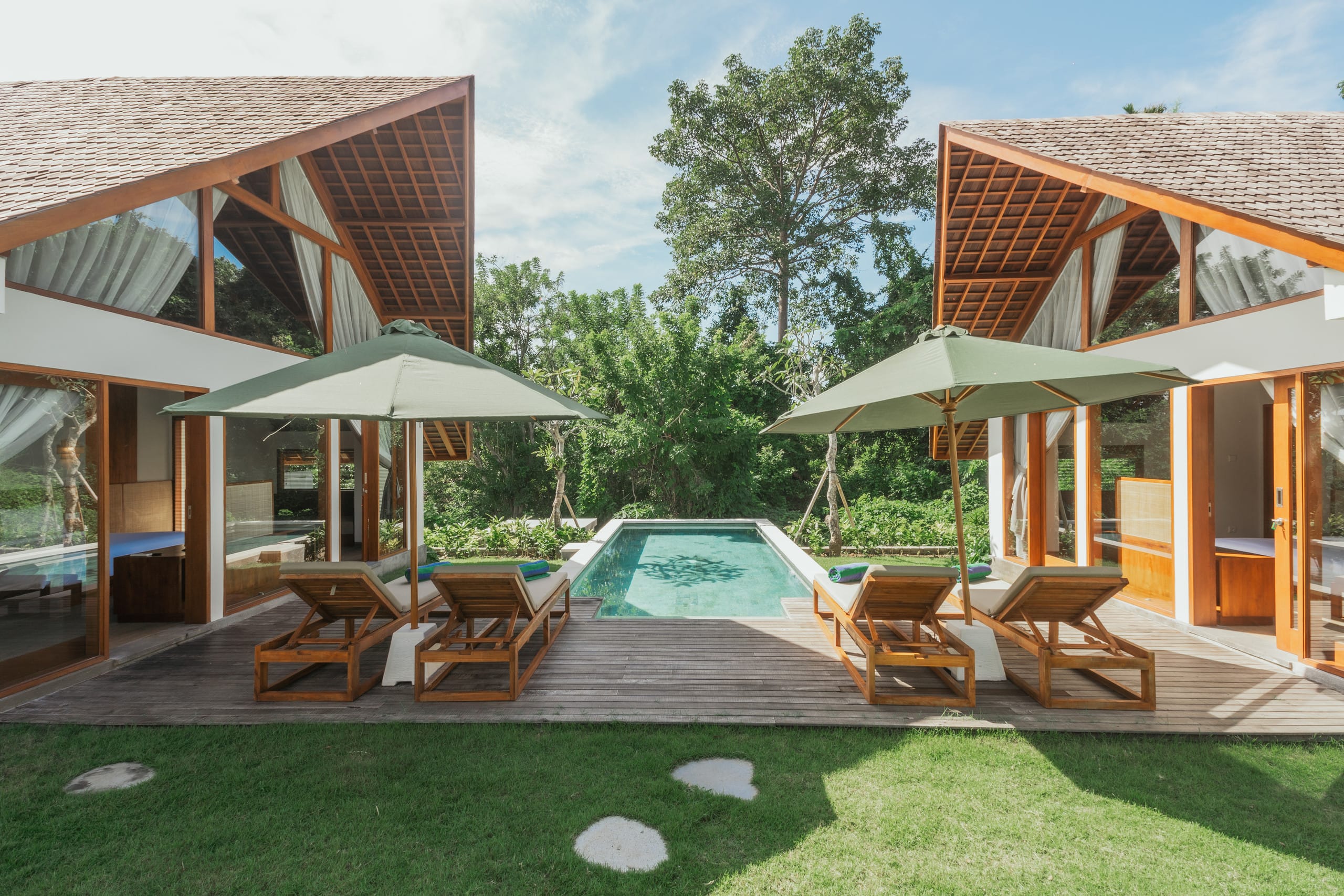 2 Bed Rooms Private Pool Villas with Breakfast
