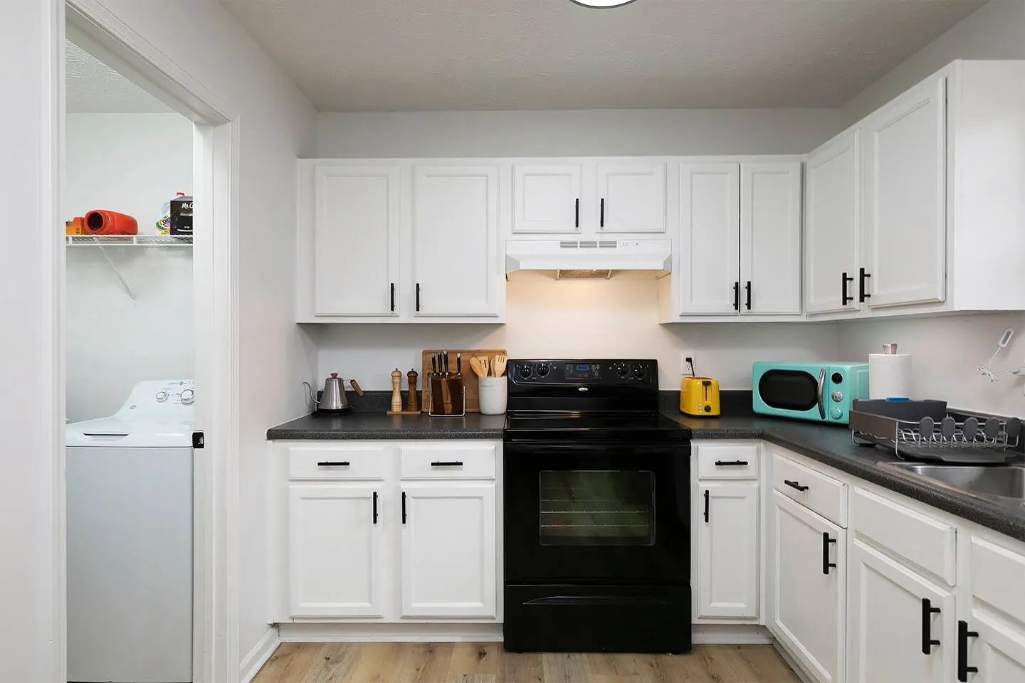 Tranquil 2Bedroom 2Bath Retreat 9