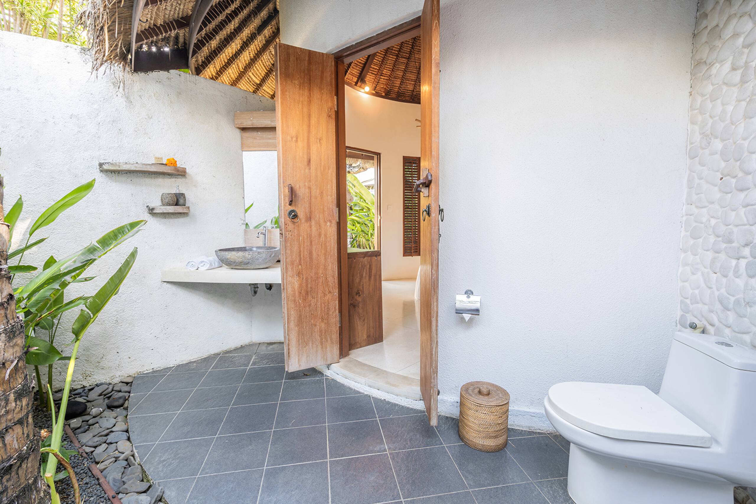 Oasis Bungalows 16