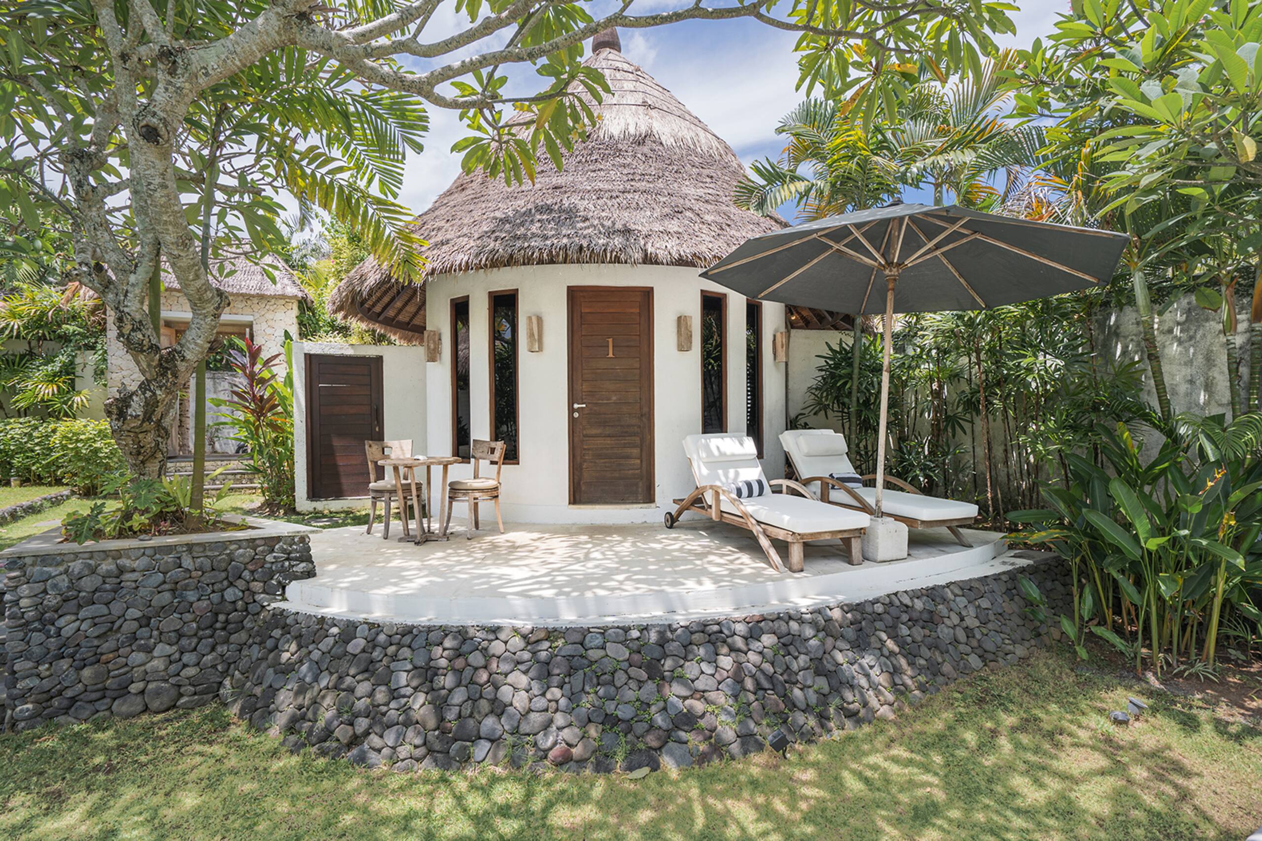 Oasis Bungalows 10