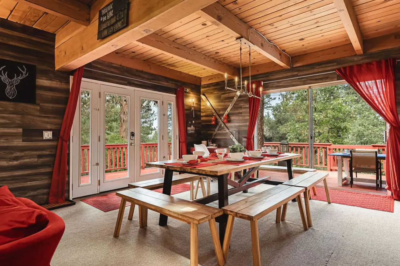 Rumpus Cabin Near Slopes w/ Game room & Hot Tub — photo 2