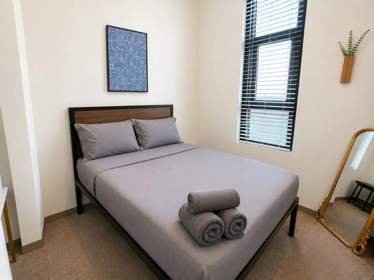 The Sterling Suite 2BR 3rd 11