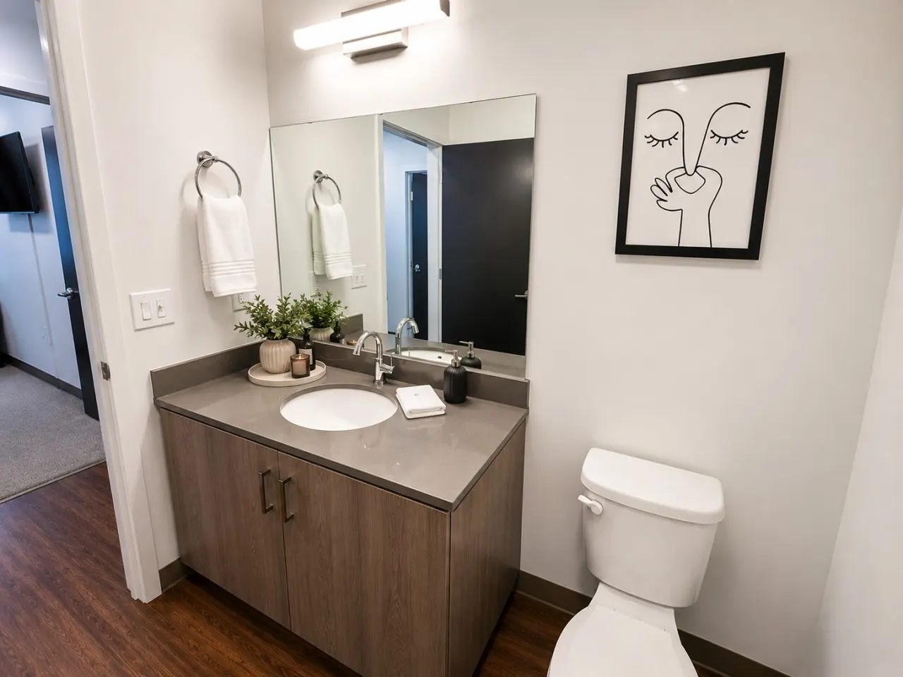 The Sterling Suite 2BR 3rd 16