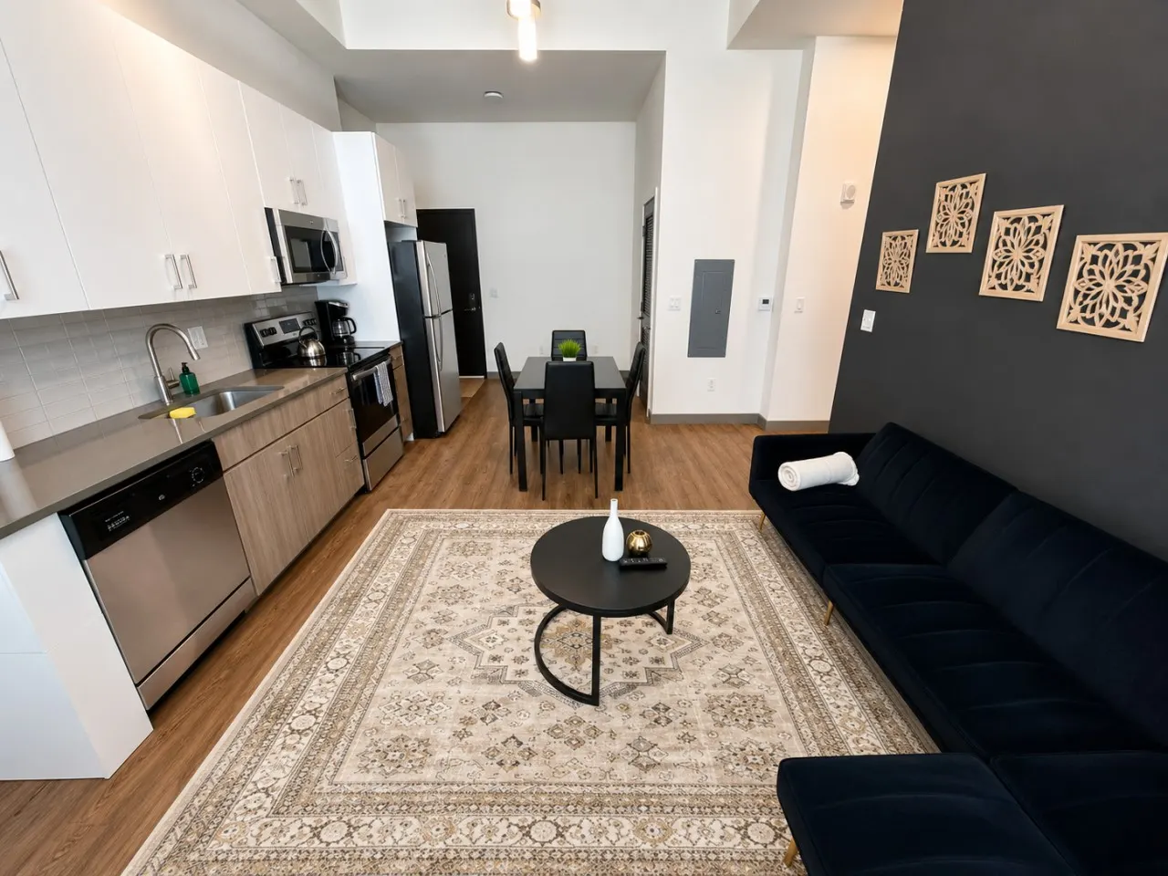 The Sterling Suite 2BR 3rd 7