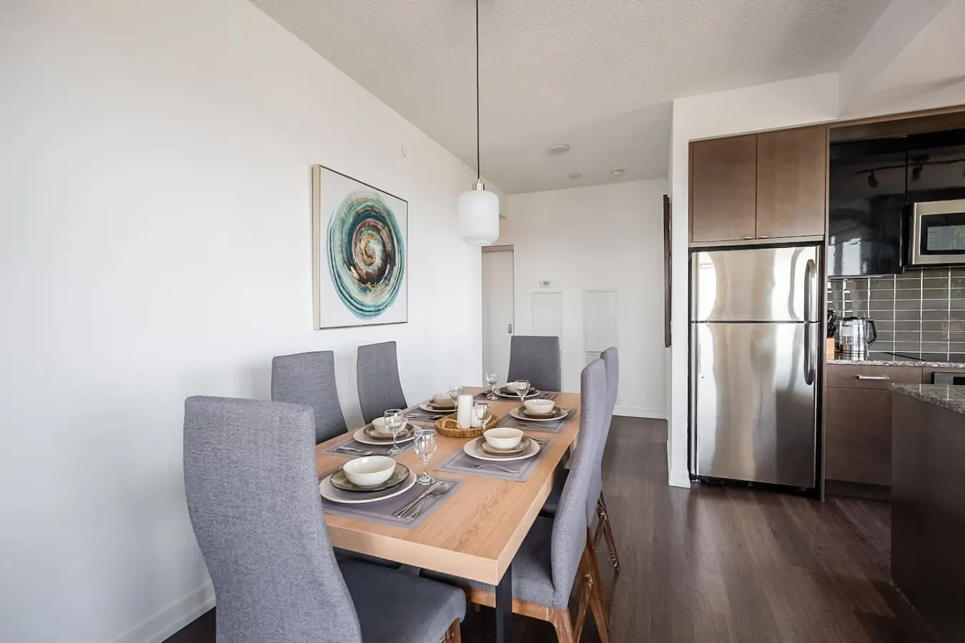 Modern 2BR/2BA Breathtaking Views Parking Spot 11