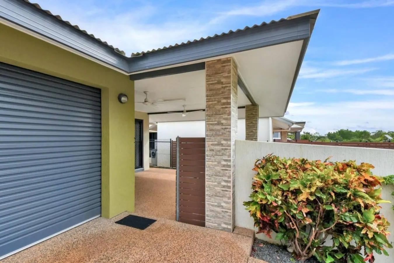 Zen Courtyard: garden - patio - garage 13