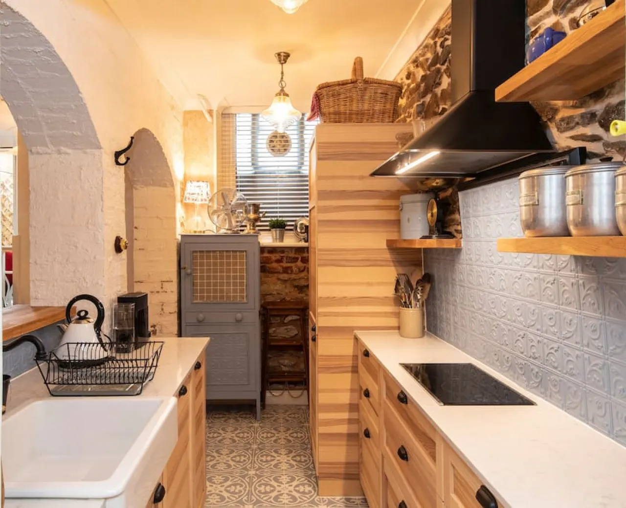 The Burrow on Botanic—Timeless Elegance in the CBD 10