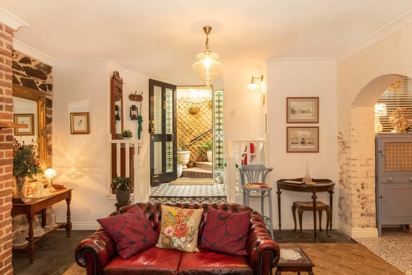 The Burrow on Botanic—Timeless Elegance in the CBD 6