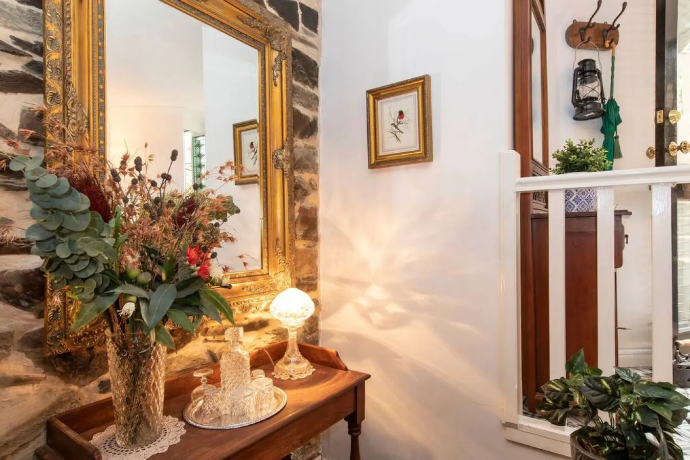 The Burrow on Botanic—Timeless Elegance in the CBD 8