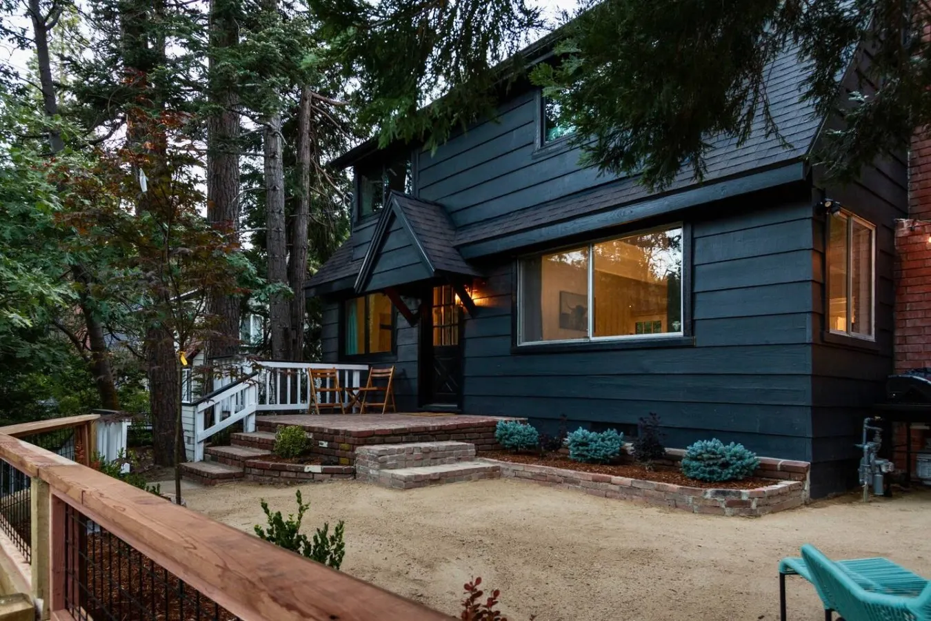 Black Pine - 4BR Lake Arrowhead Cabin | Family & Pet-Friendly — photo 5