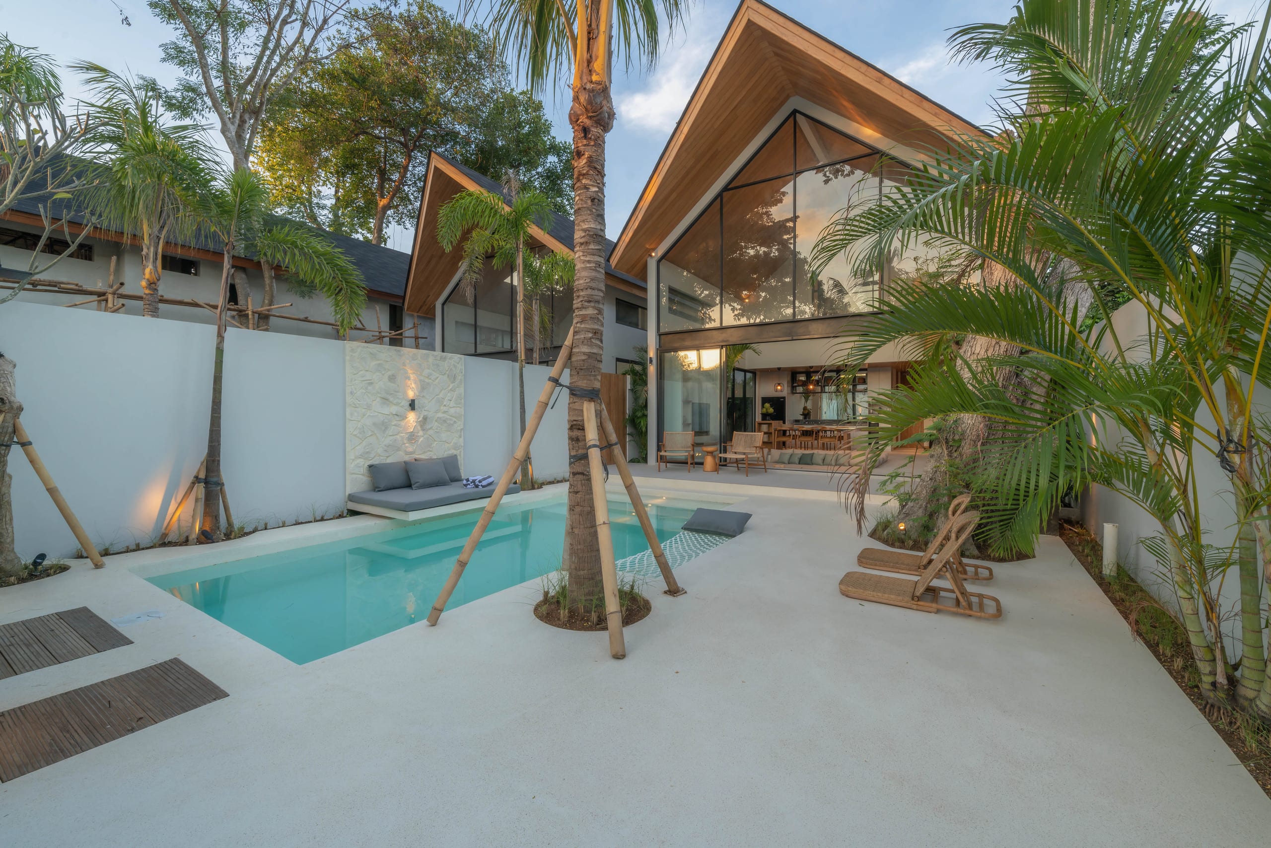 Luxe & Stylish 3BR Villa Just Steps from the Beach 8