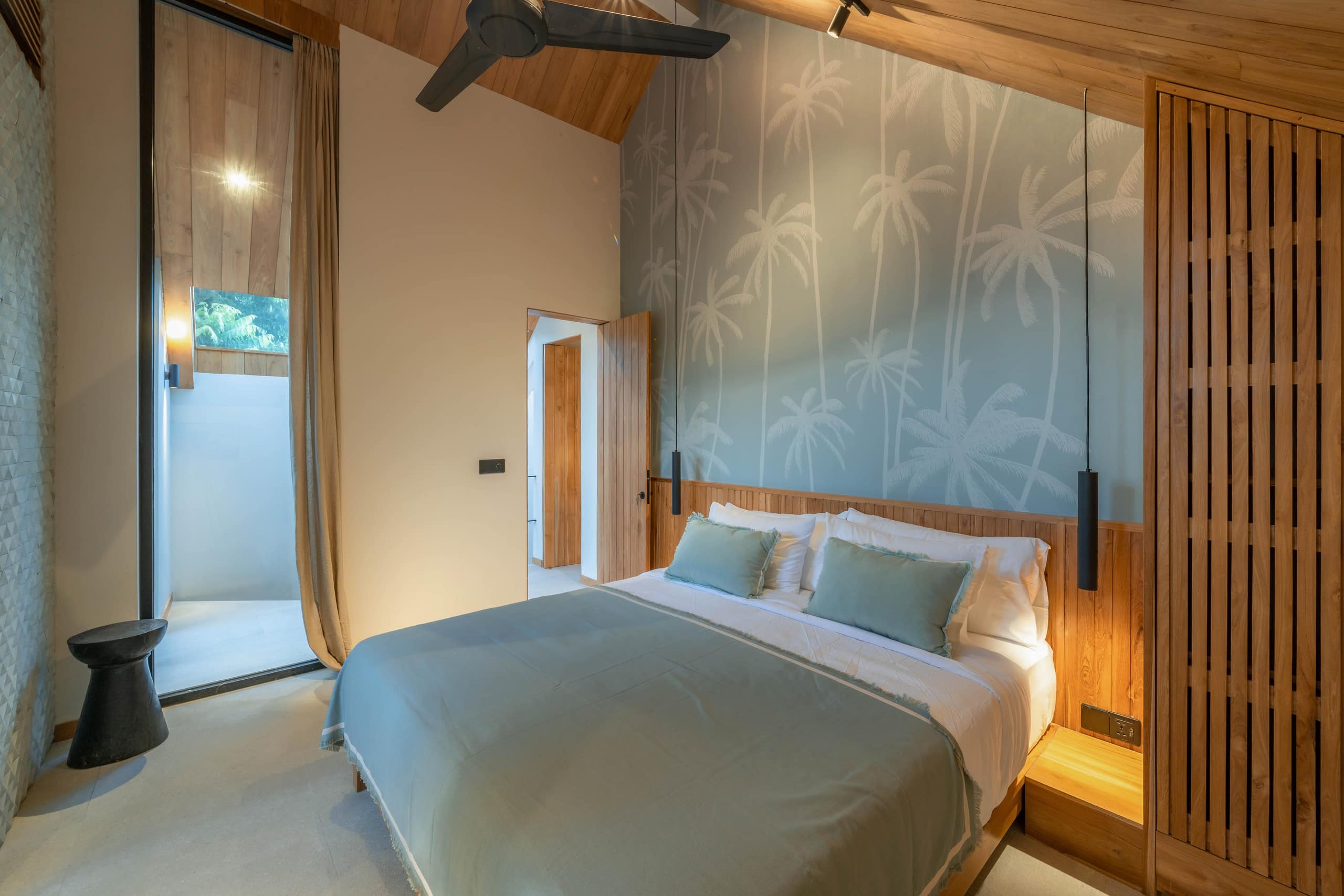 Luxe & Stylish 3BR Villa Just Steps from the Beach 33
