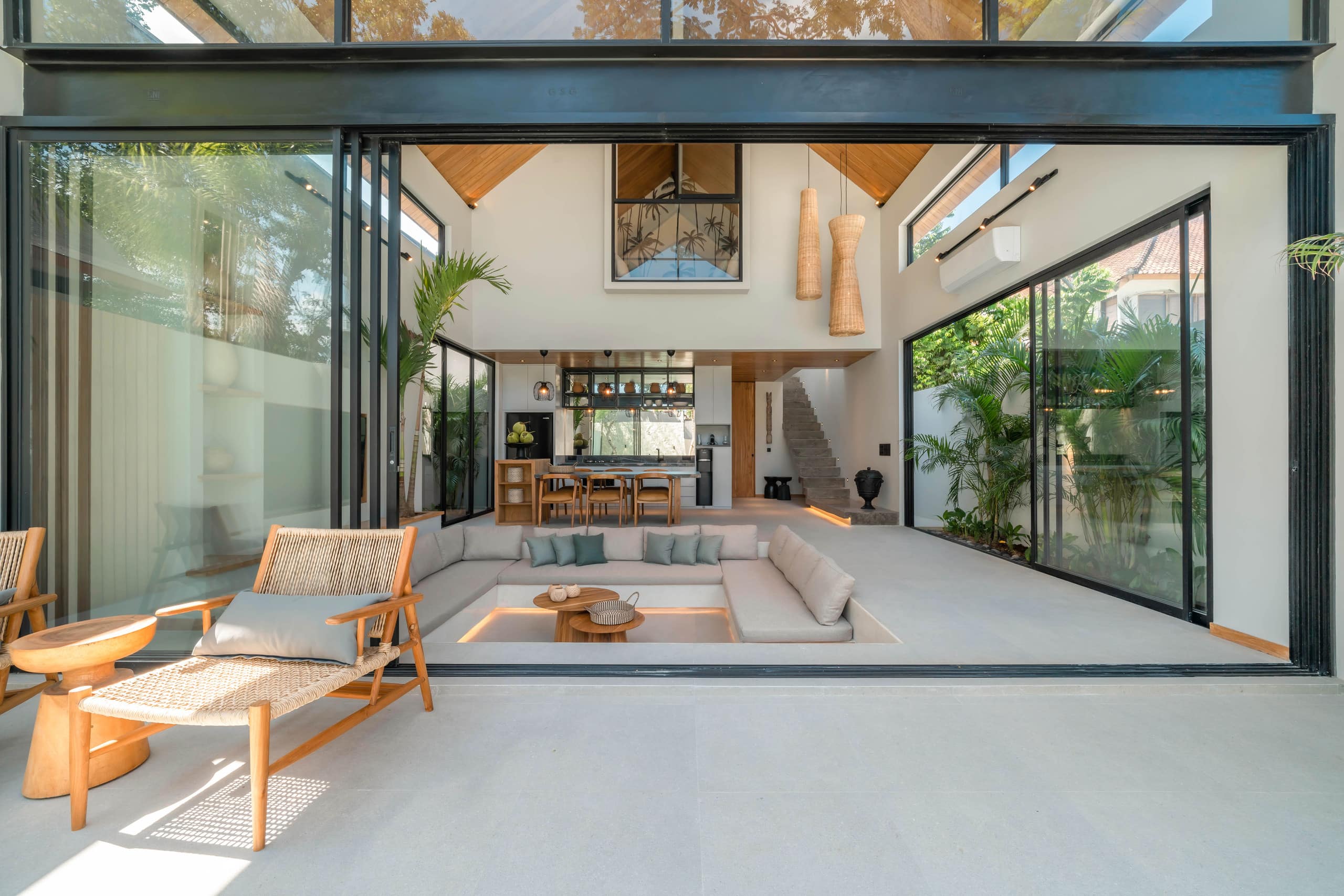 Luxe & Stylish 3BR Villa Just Steps from the Beach 14