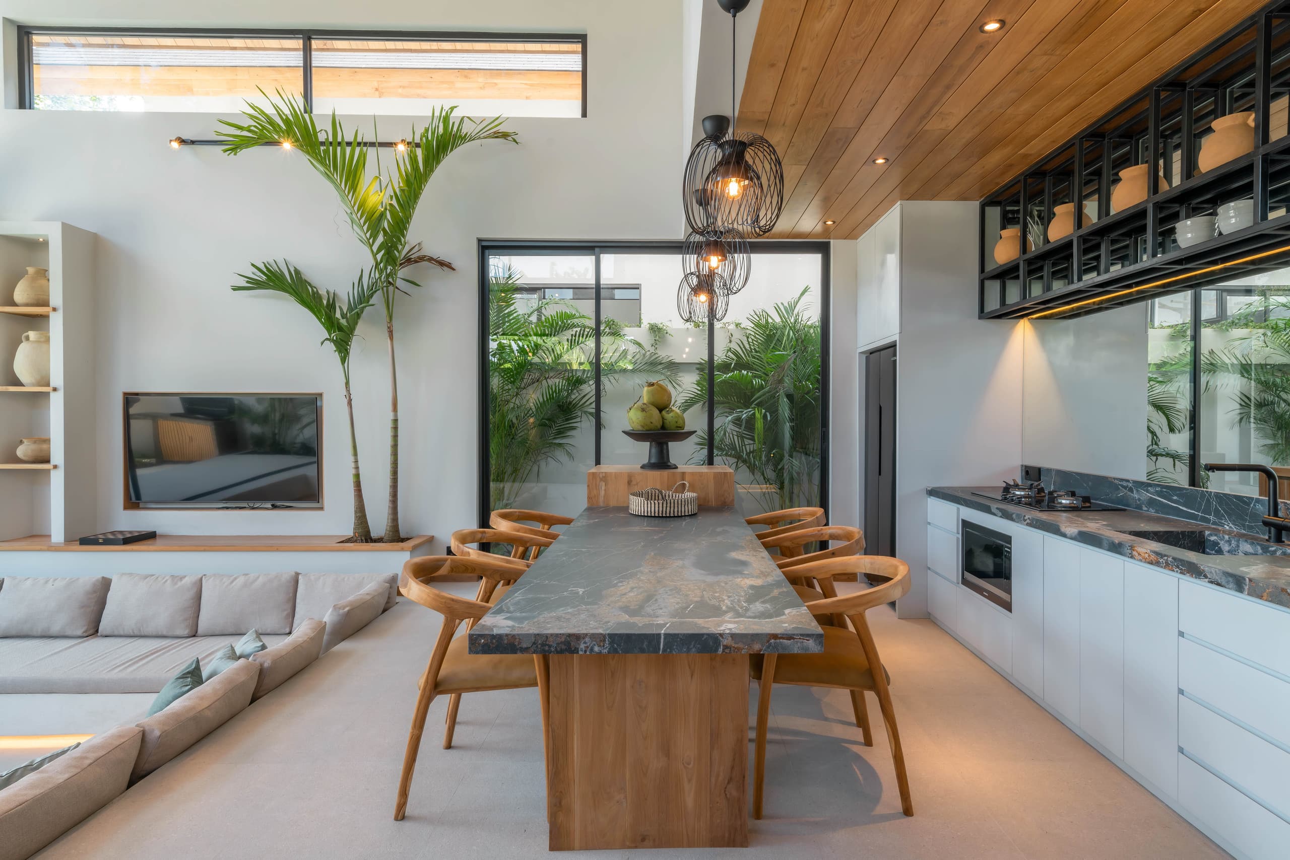 Luxe & Stylish 3BR Villa Just Steps from the Beach 24