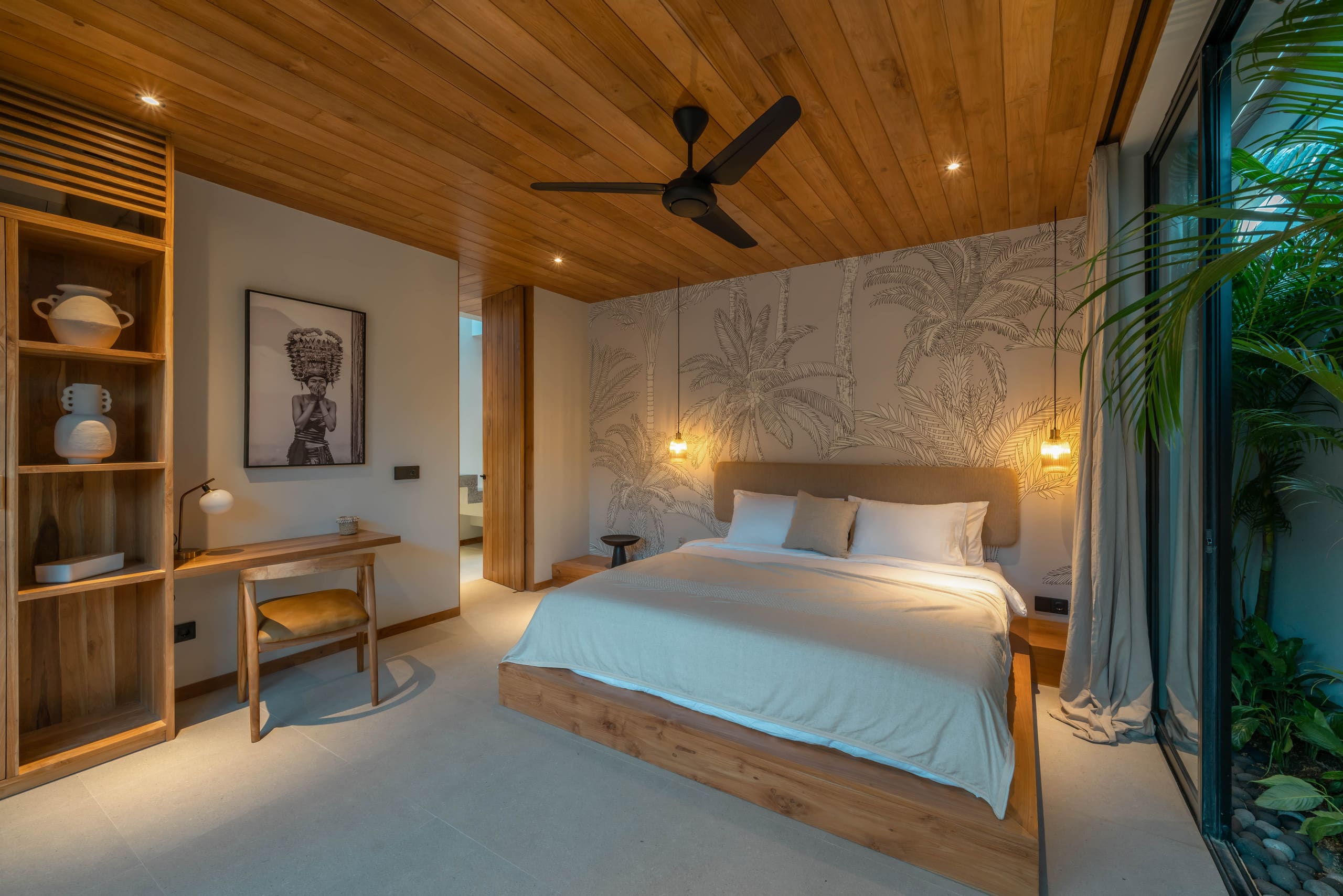 Luxe & Stylish 3BR Villa Just Steps from the Beach 27