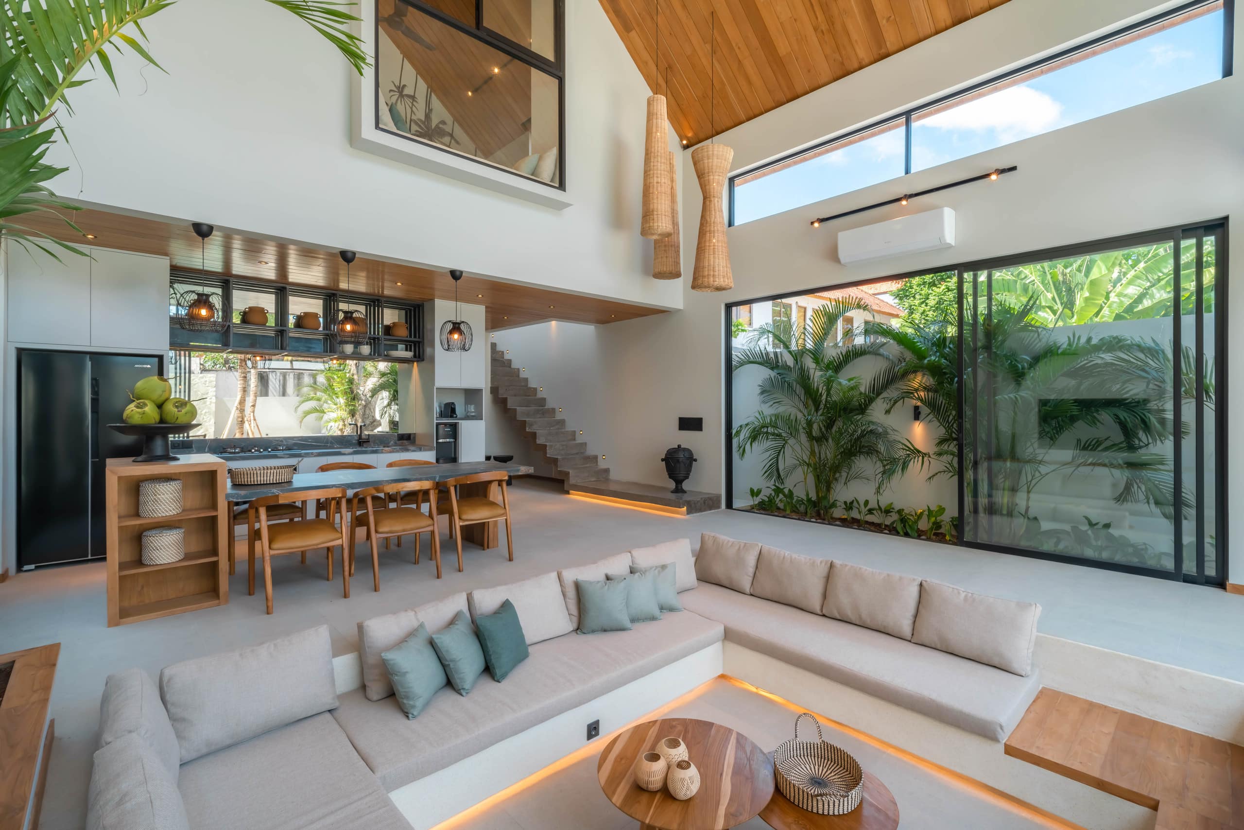 Luxe & Stylish 3BR Villa Just Steps from the Beach 9