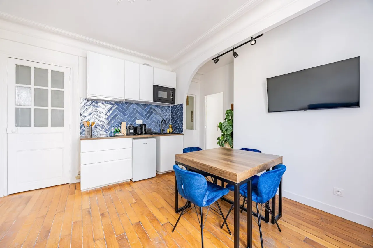 51. Apartment 2 Bedrooms#2 Bathrooms#Paris 14#Alesia 3