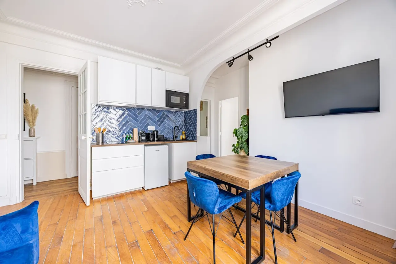 51. Apartment 2 Bedrooms#2 Bathrooms#Paris 14#Alesia 4