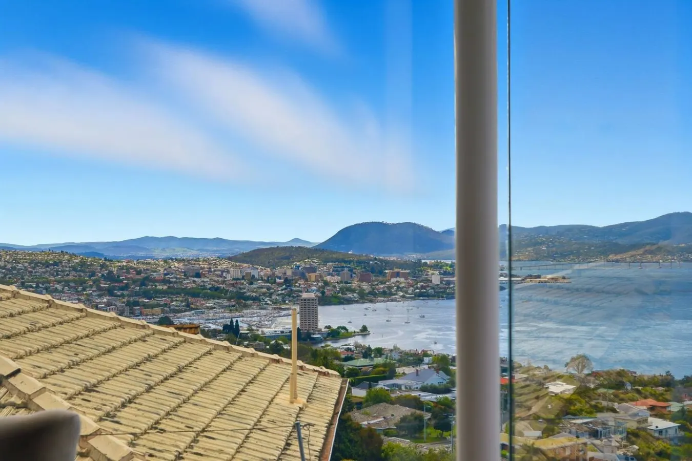 Breathtaking views, Hot Tub Escape 19
