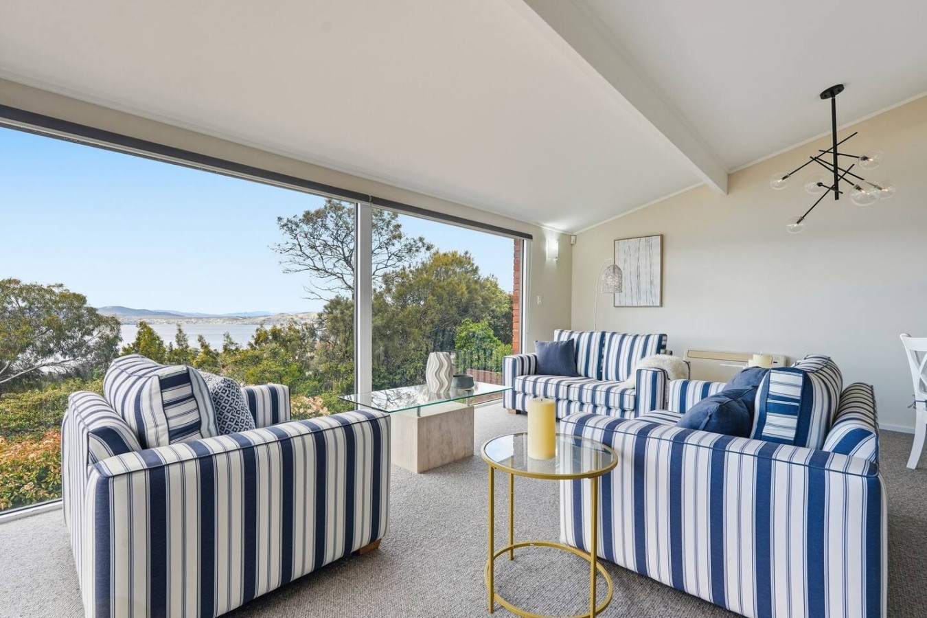 Breathtaking views, Hot Tub Escape 3