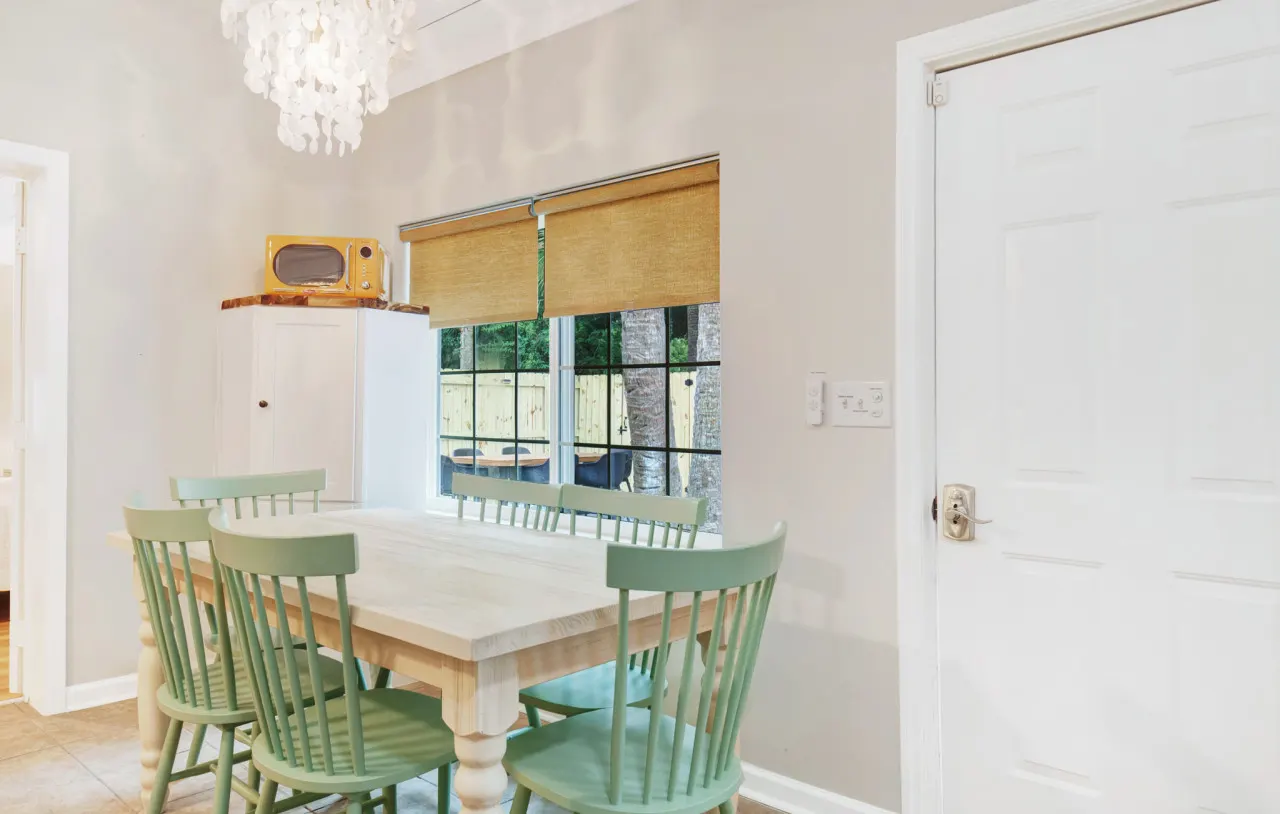 6 Bed 4 ba Resort Style Home Heated Pool and Pool House 6