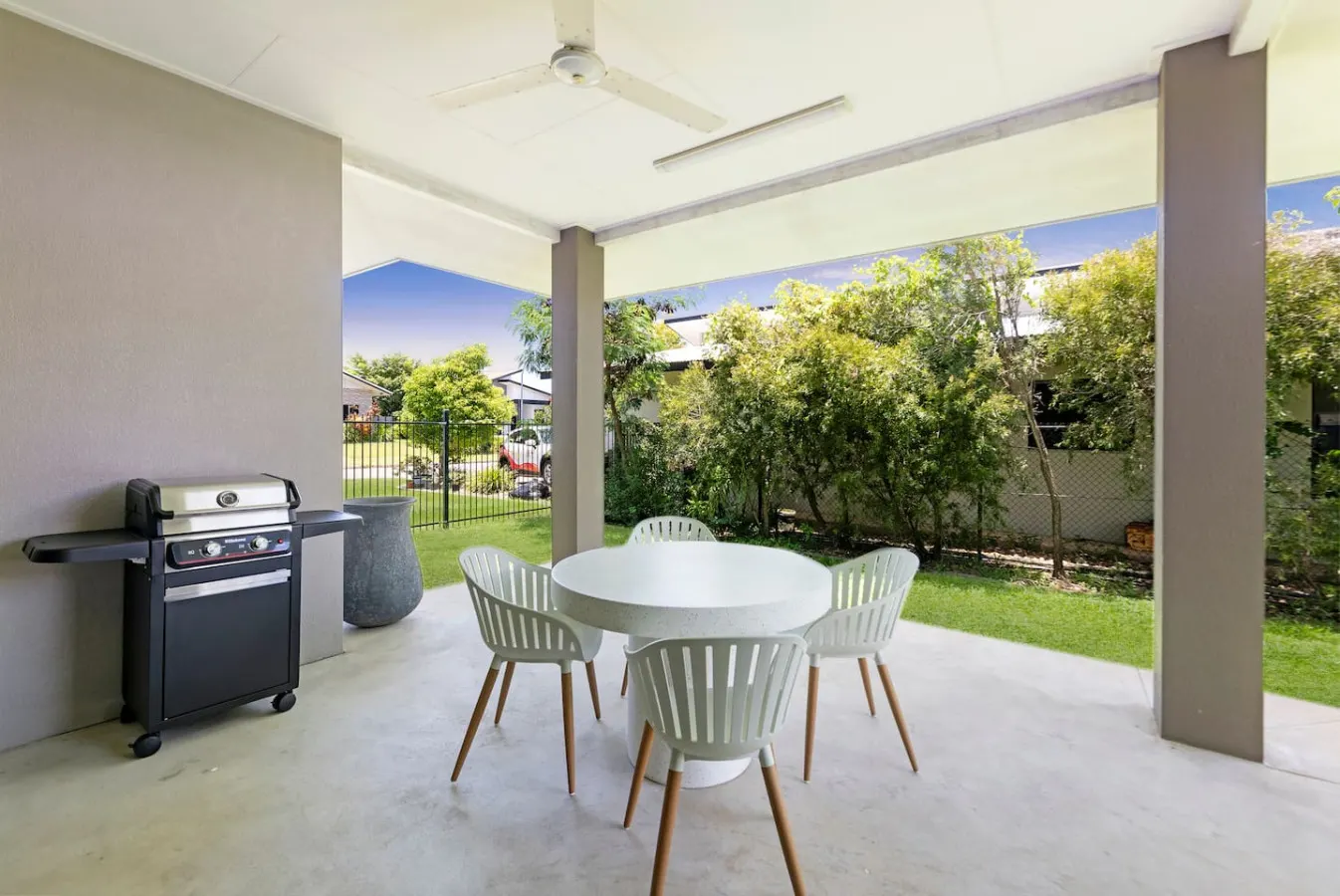 Zenhouse Harmony: Modern Home ~ Near CDU/Hospital — photo 1