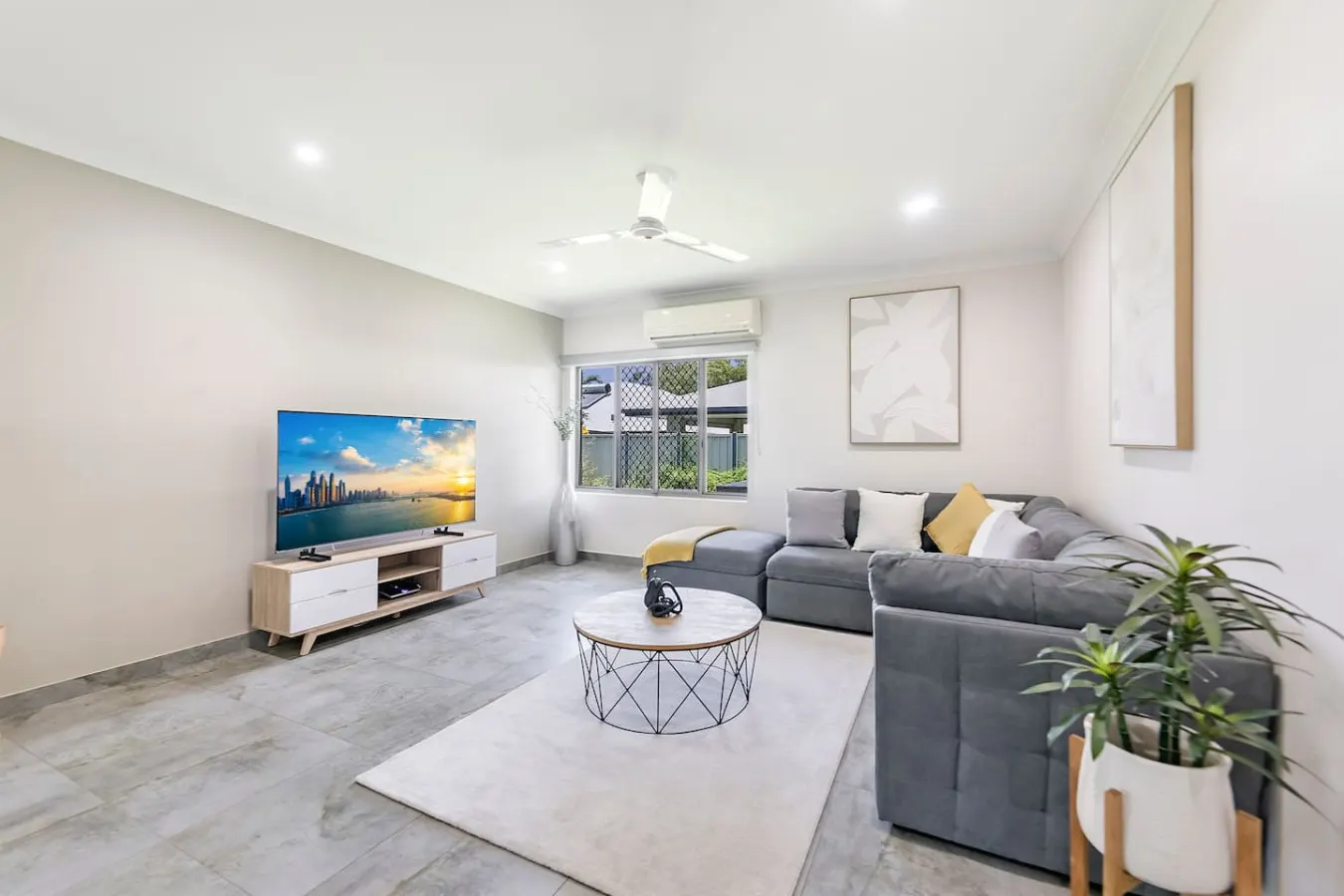 Zenhouse Harmony: Modern Home ~ Near CDU/Hospital — photo 5