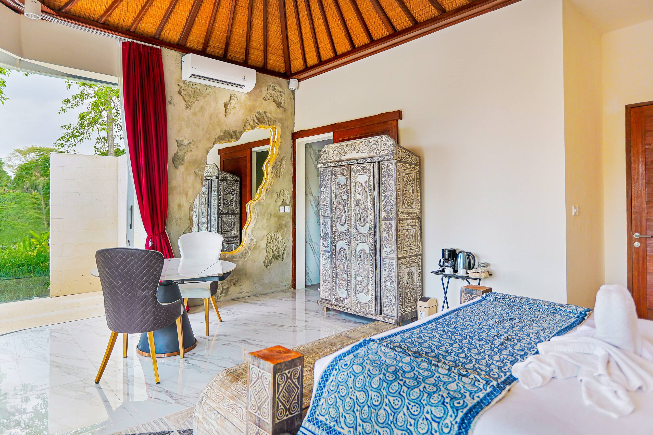 360° Sky View Jungle/River @ VillaCellaBella 13