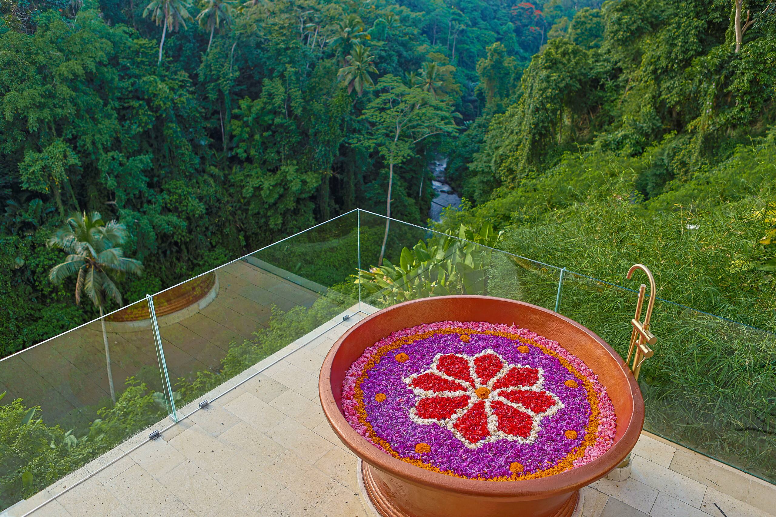 360° Sky View Jungle/River @ VillaCellaBella 16