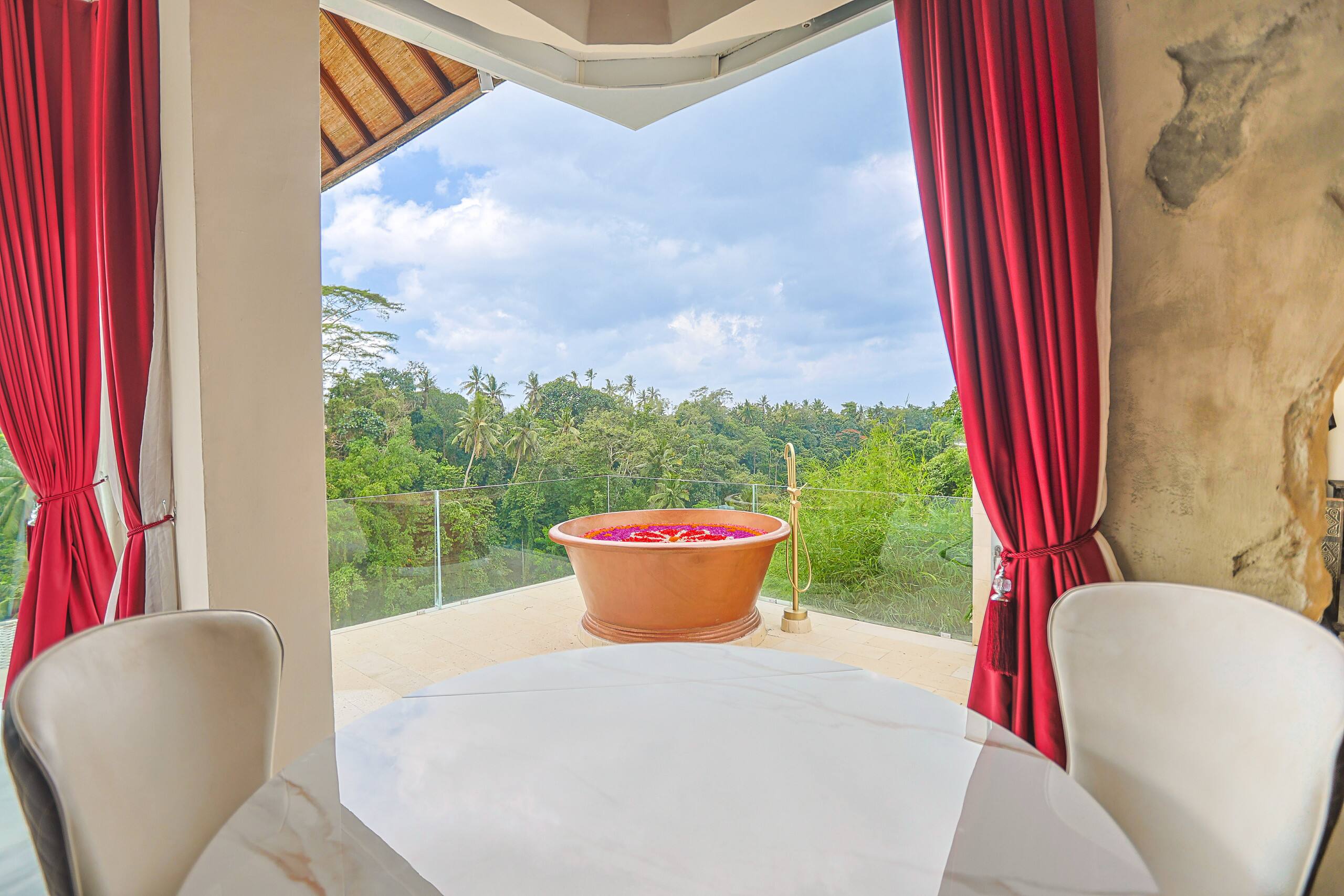 360° Sky View Jungle/River @ VillaCellaBella 12