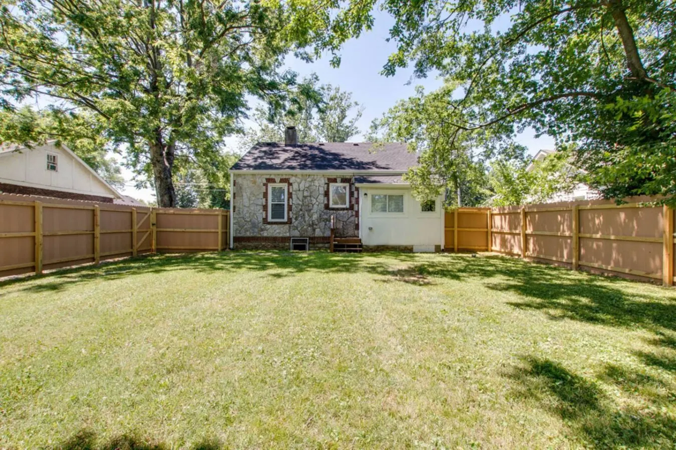 Cozy 2BR/2BA Home – Fast Wi-Fi, Fenced Yard, MTSU 19