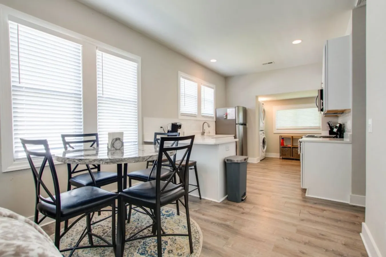 Cozy 2BR/2BA Home – Fast Wi-Fi, Fenced Yard, MTSU — photo 5