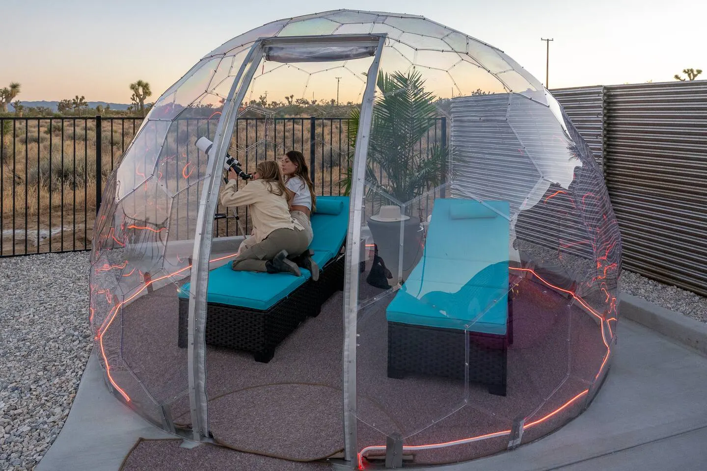 Star Dome Pool + Tub Minigolf New Luxury 11