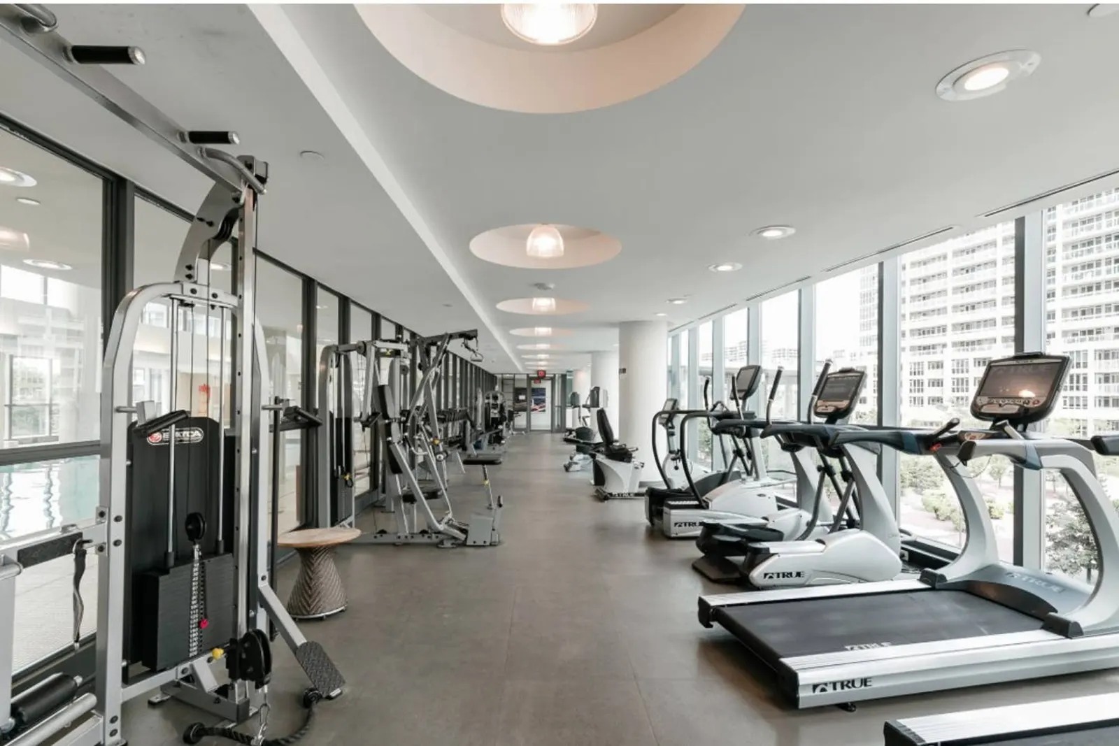 Luxurious 1BR in of downtown with Balcony 16