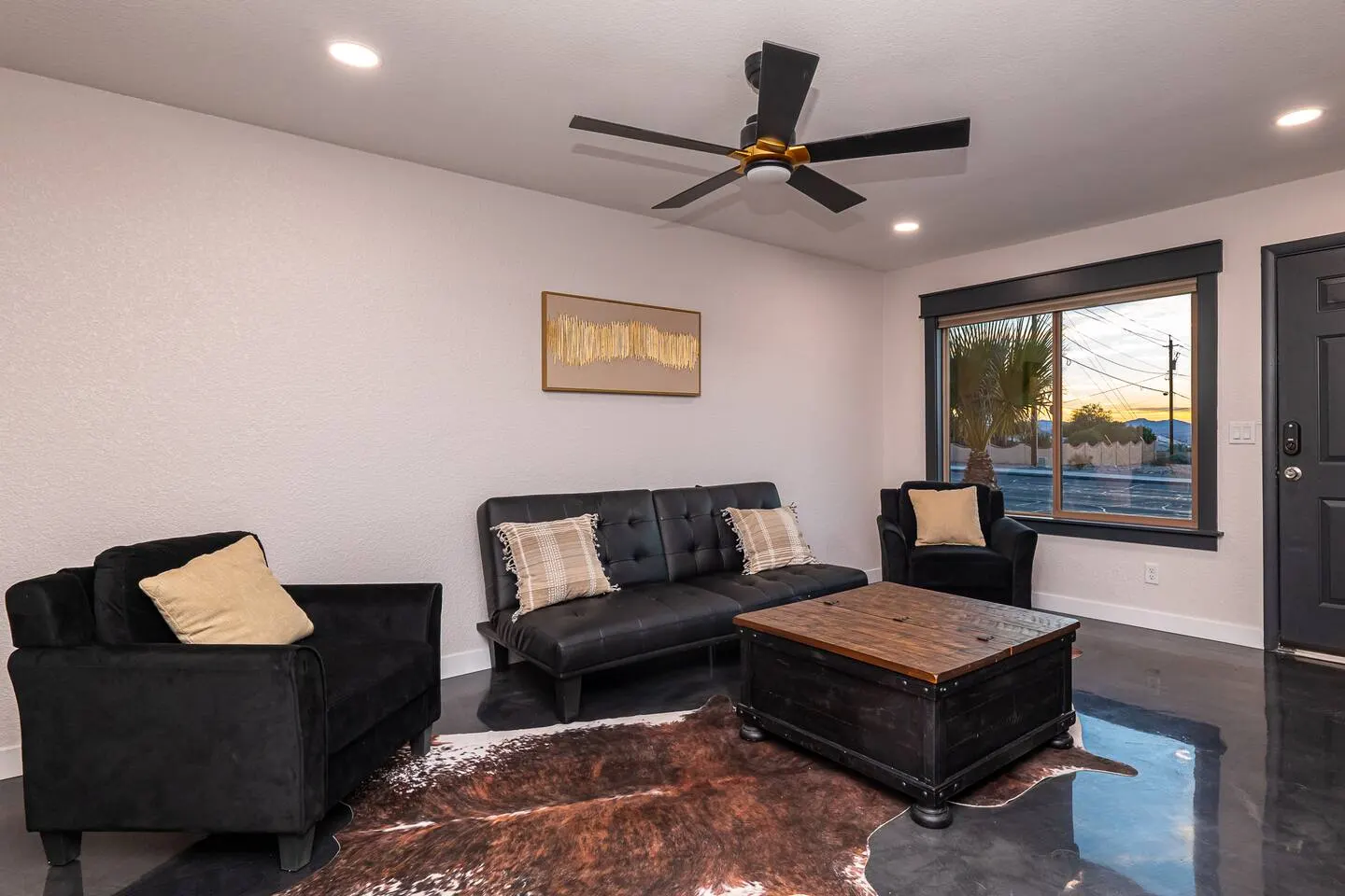 Modern Comfort 3BD 2BA Game room Sleeps 12 7