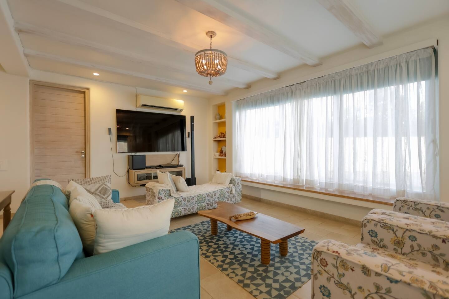 CASA SINGH by Akama Homes 4bhk villa with pool 10