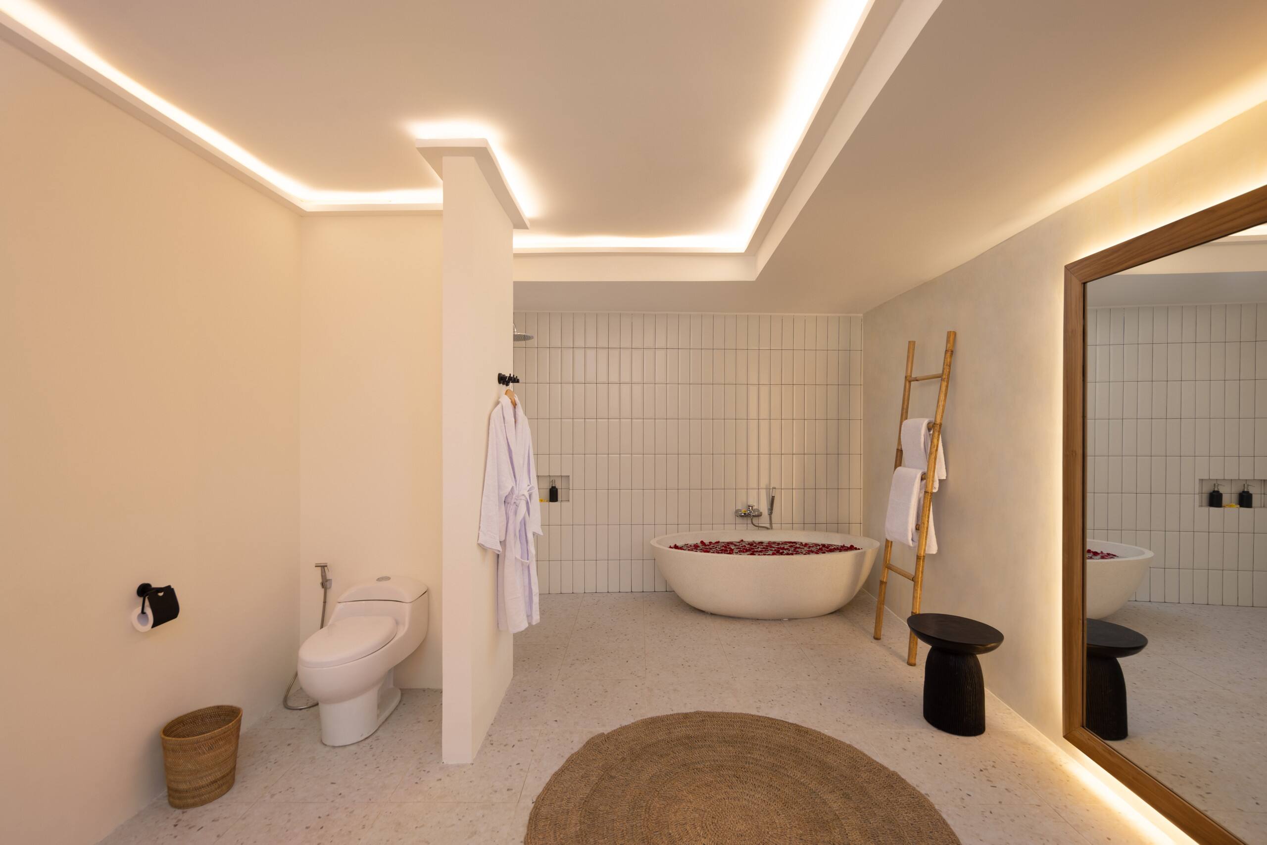 3BR Villa w/ Sauna, Ice bath & PS5 in Seminyak 26