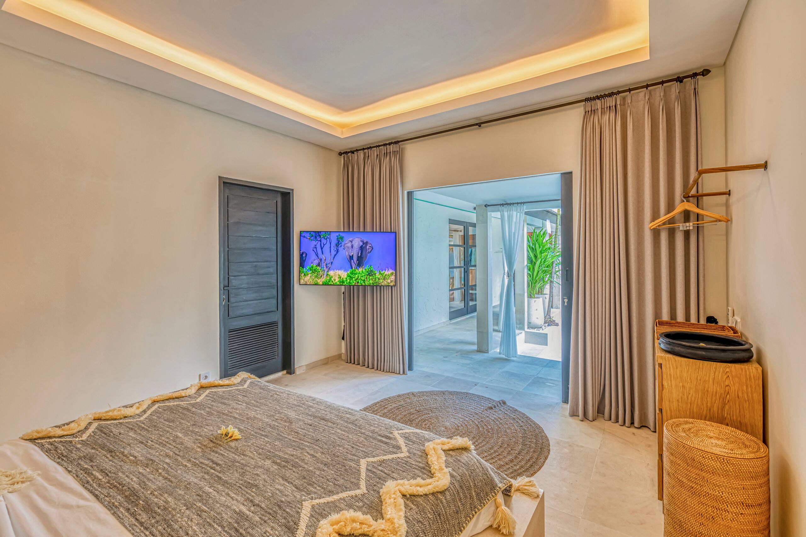3BR Villa w/ Sauna, Ice bath & PS5 in Seminyak 21